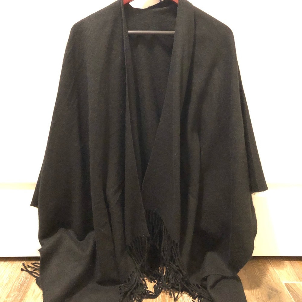 H&M - Scarf/Poncho